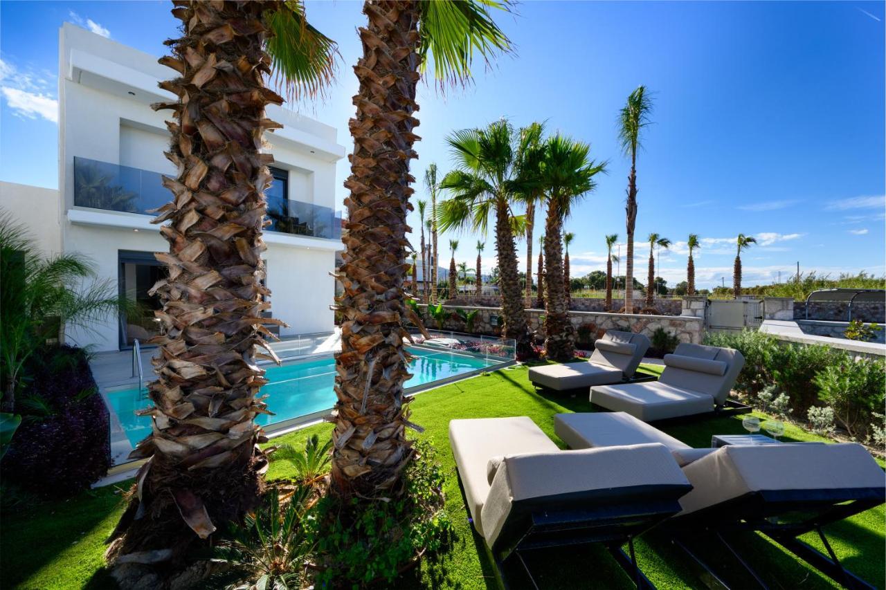 Penelope Beachfront Villa Kremasti  Exterior photo